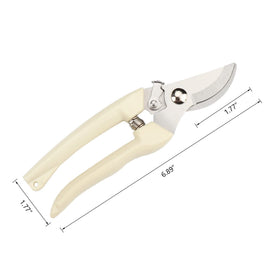 SoftSense ergonomic spring design keeps cutting action quick and responsive.