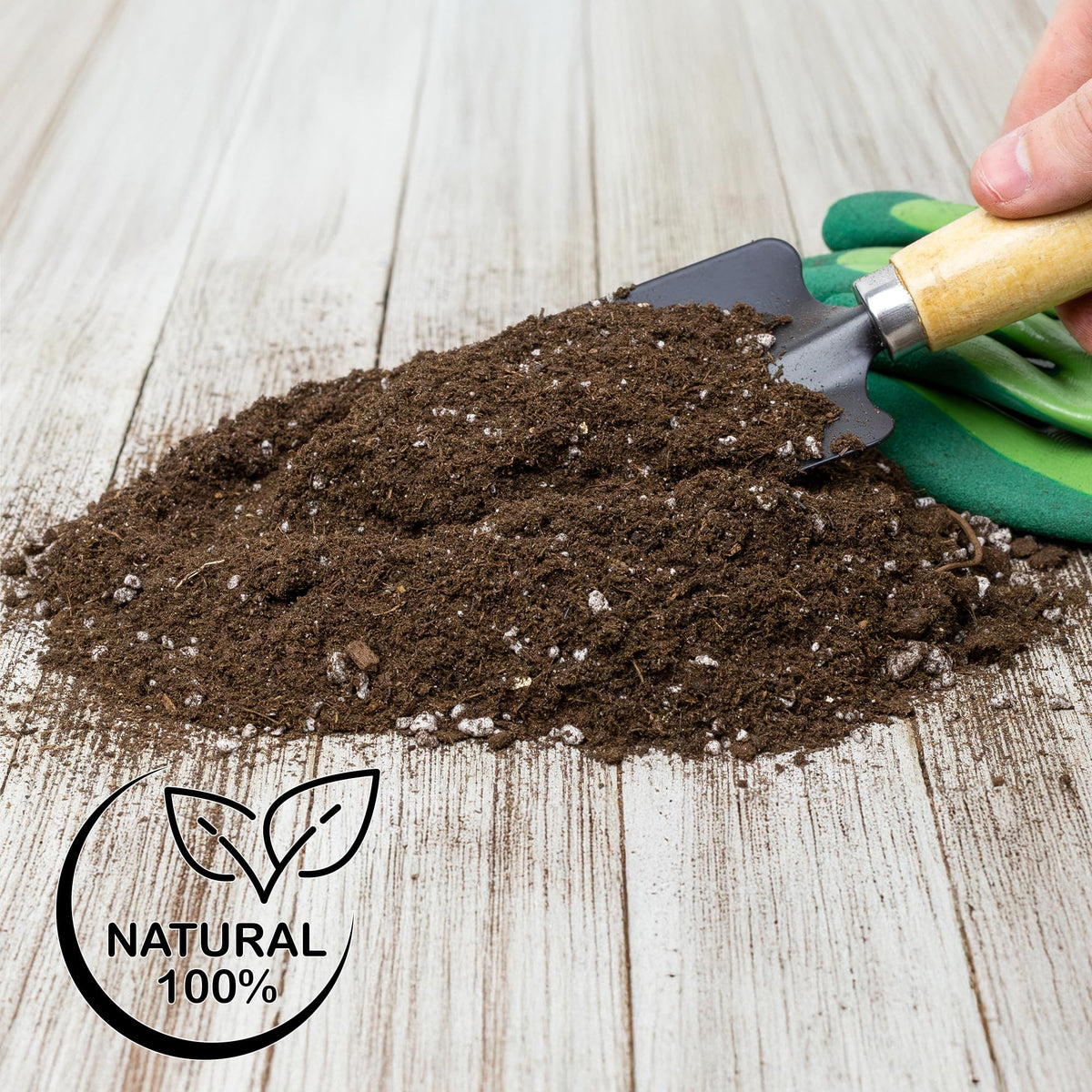 Soil Sunrise earthy aroma and crumbly texture enhances the potting experience