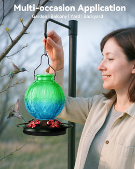 Solawngarden durable spill-resistant base minimizes nectar waste during outdoor use.