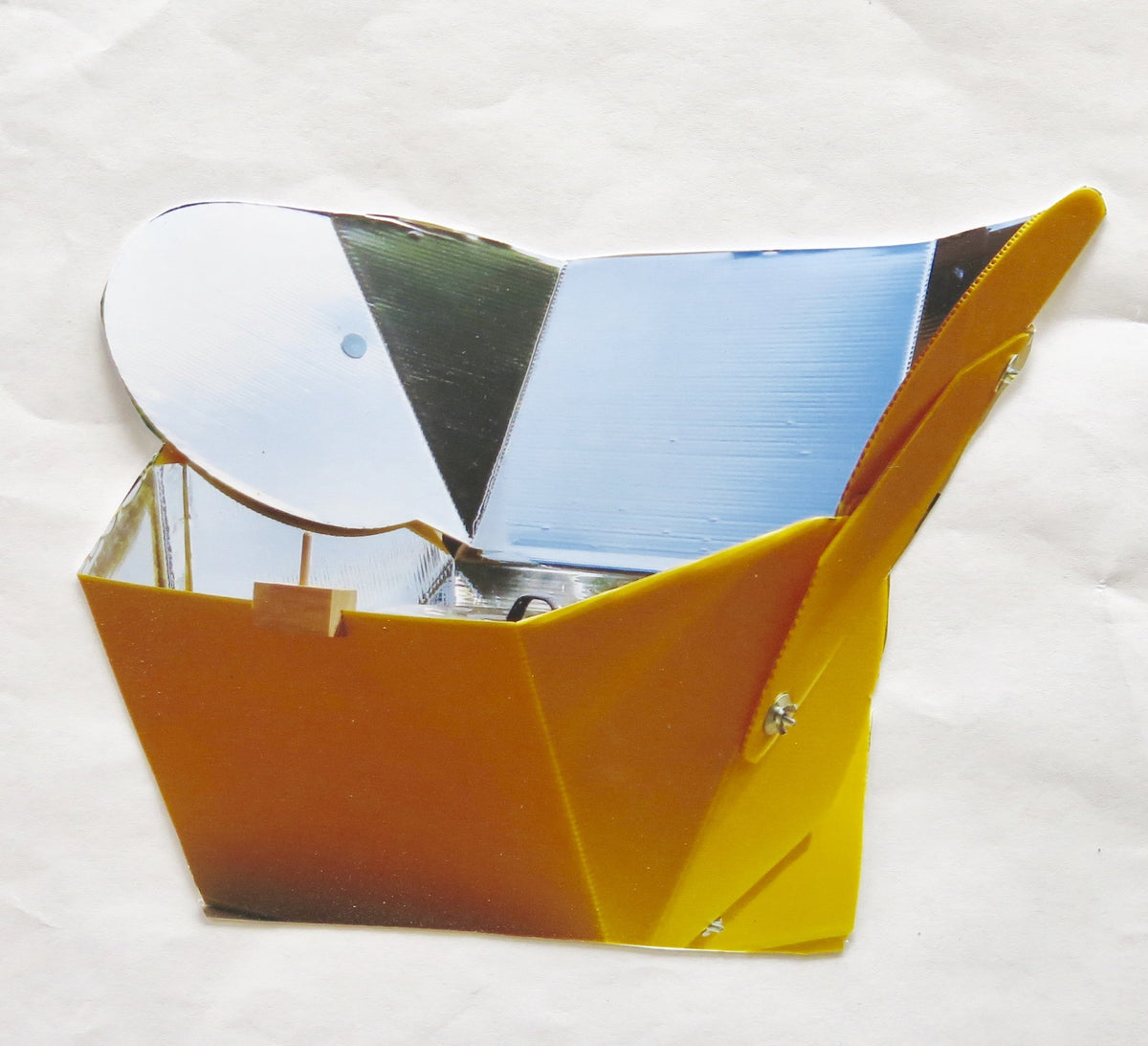 SolCook solar cooker supports dehydration to extend pantry supplies.