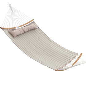 SONGMICS hammock curved bamboo spreaders for safer, stable lounging in your backyard.