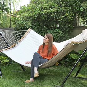 SONGMICS hammock pillow included for comfortable head and neck support.