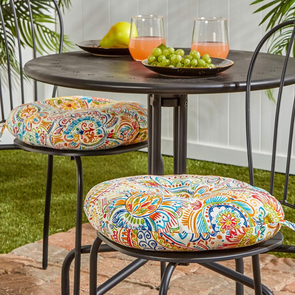 South Pine Porch outdoor cushion cover resists UV, water, and stains for long-lasting color.