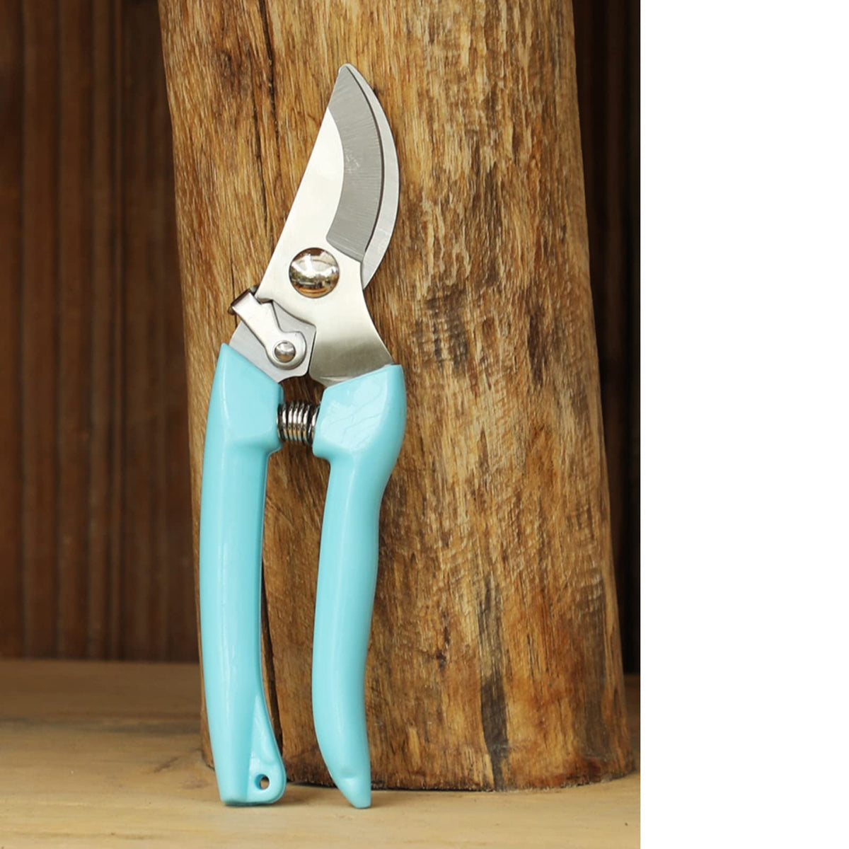 SPDTECH Curve Gardening Scissor ergonomic blue handle in garden tasks