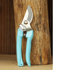 SPDTECH Curve Gardening Scissor ergonomic blue handle in garden tasks