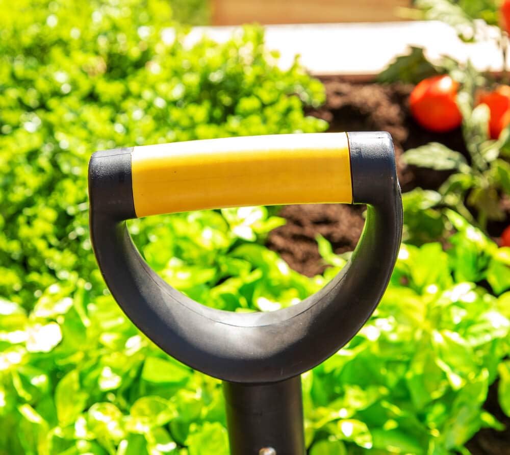 Spear Head Spade SHMini powder-coated edge remains durable over time