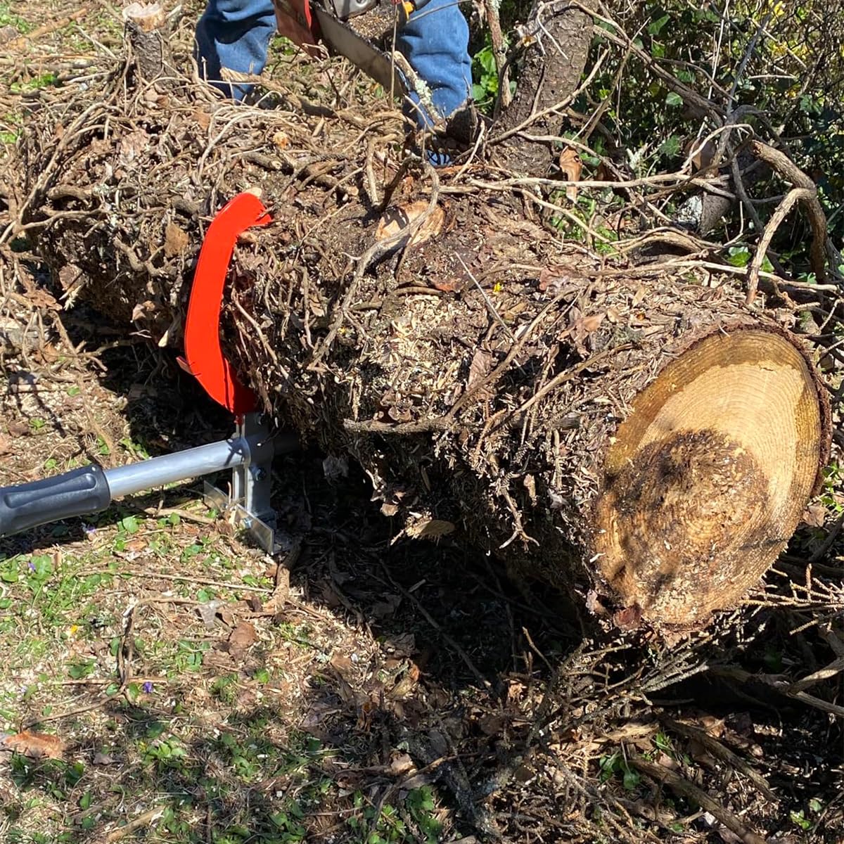 Speed Force TimberJack lightweight design at 11.5 lbs improves portability