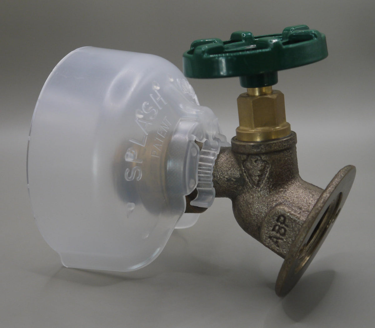 Splash Guppie requires no tools for quick, dry setup