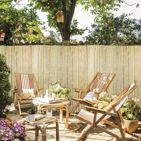 Sprigra bamboo slat fence 6ft by 13ft dimensions enable quick setup.