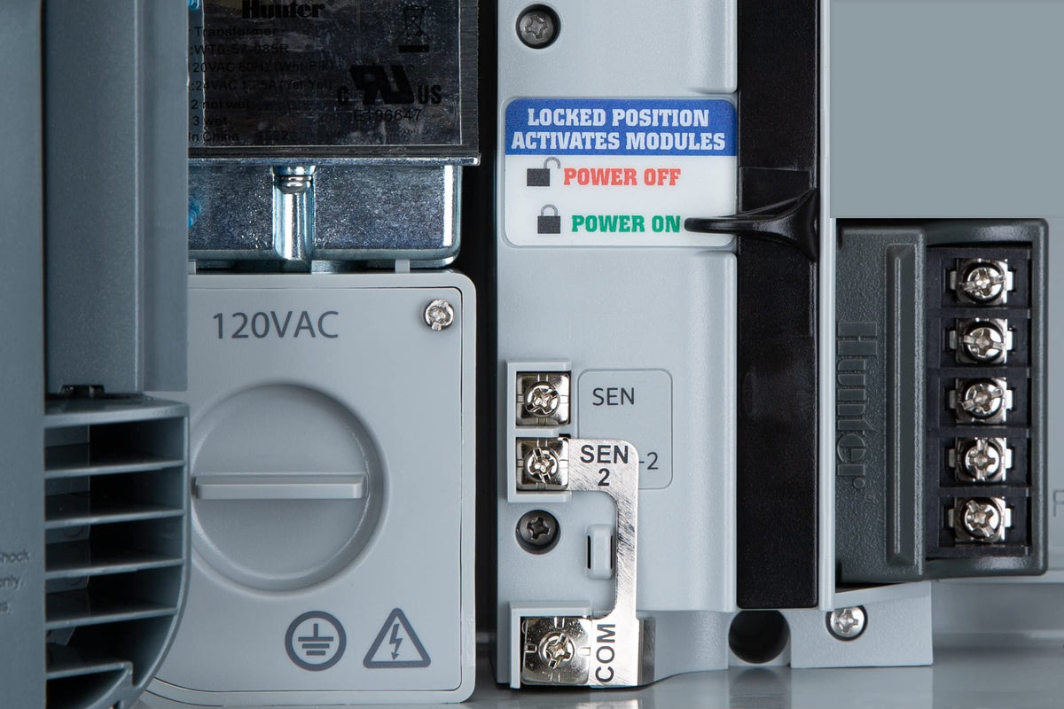 SPW Hunter Pro-C400 installation ready with prewired power cord for quick setup