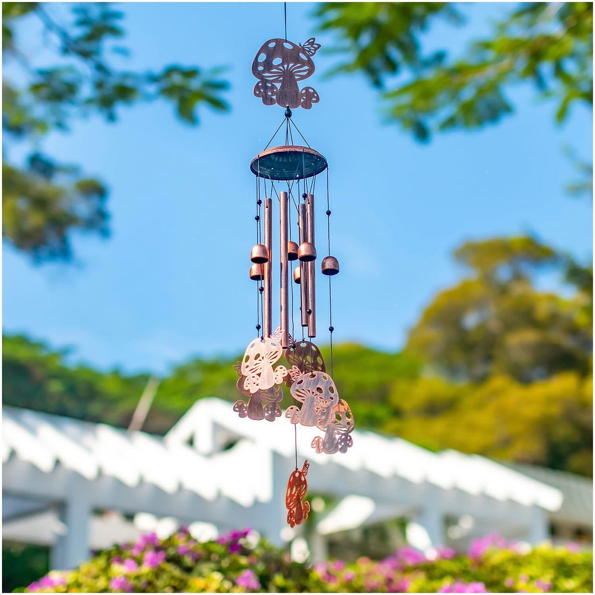 SRDJXY antique bronze finish pairs with timeless garden aesthetics