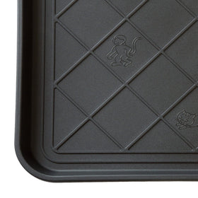 Compact small-size trays fit narrow entryways and stairs