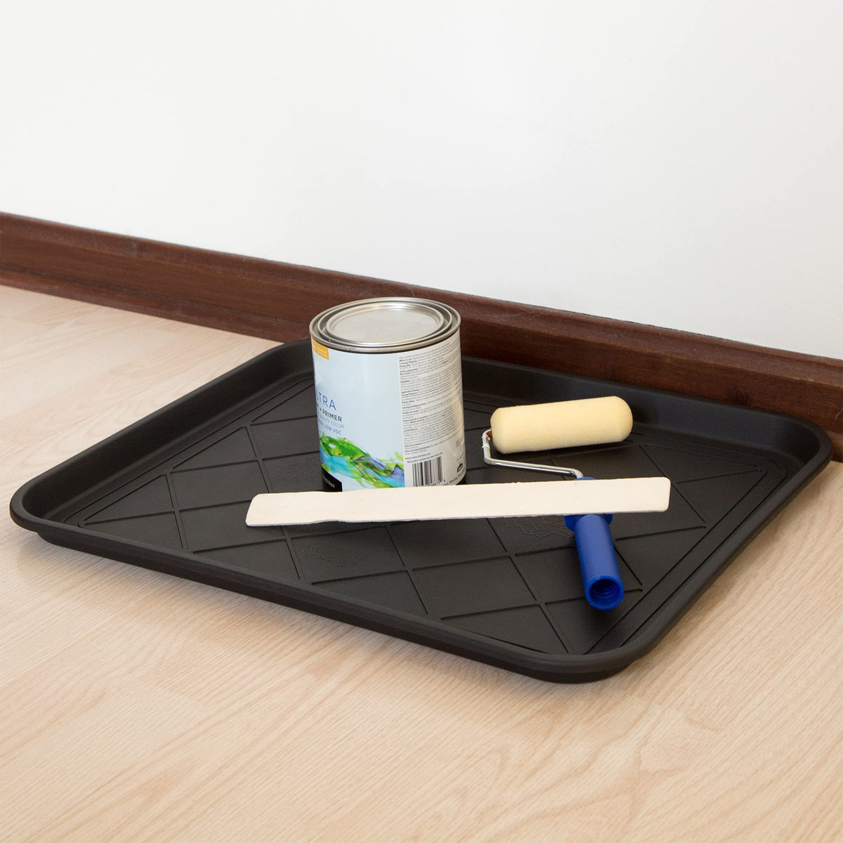 Easy-clean design shown with damp cloth for quick maintenance