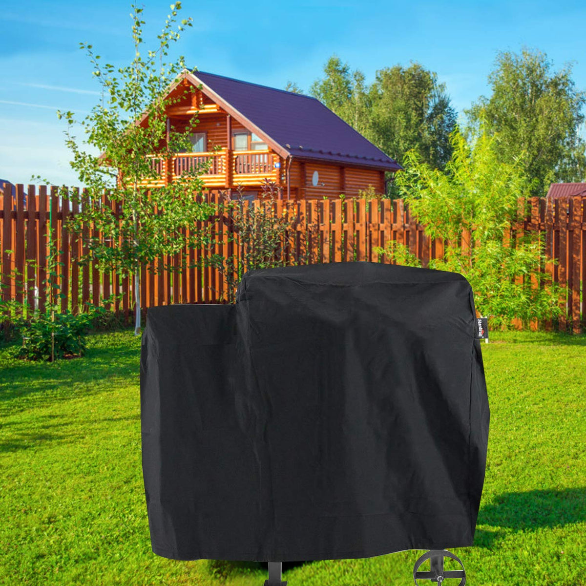 Stanbroil 73700 Z Grill 550B cover protects against rain and dirt