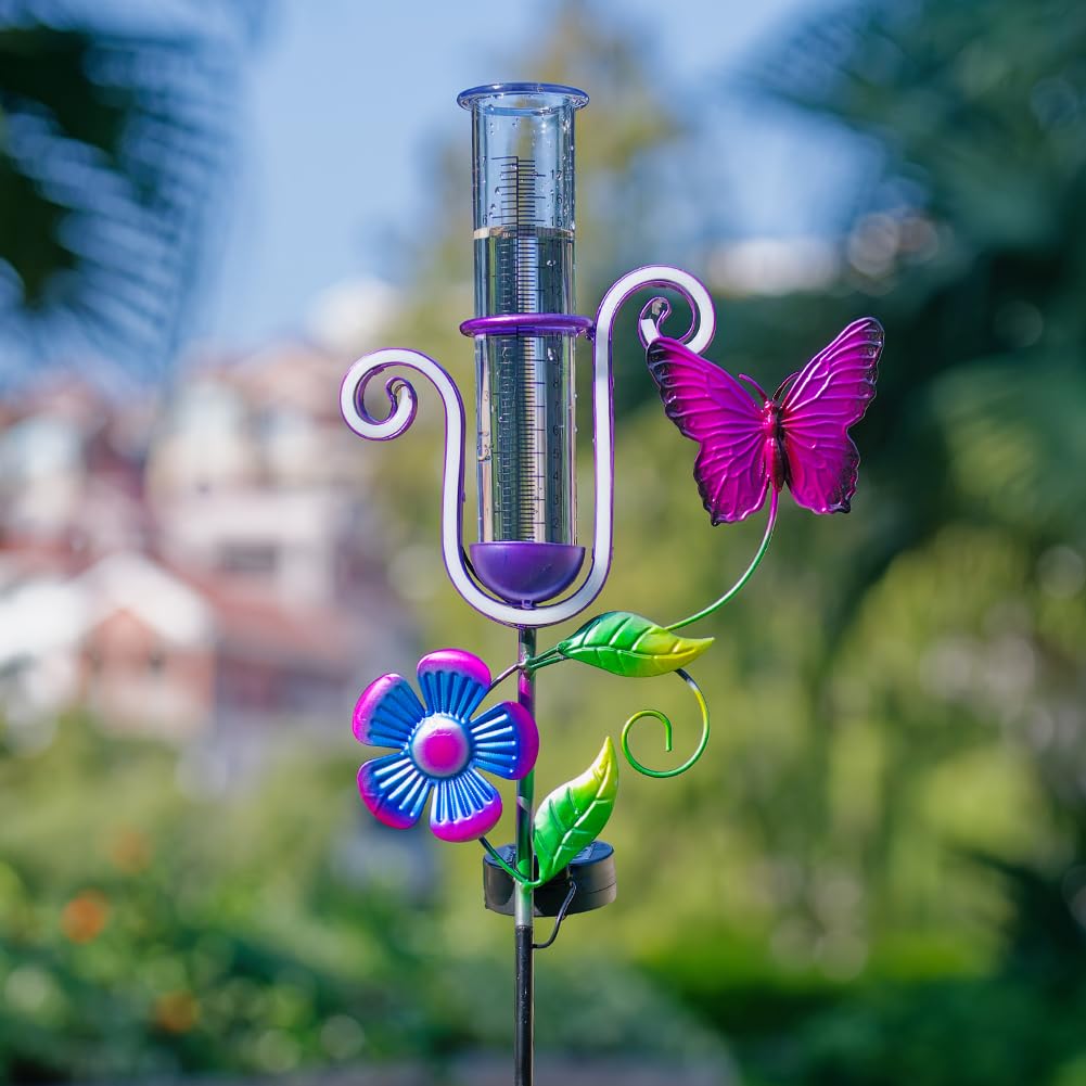 Stargarden night-day solar operation delivers low-maintenance rain tracking