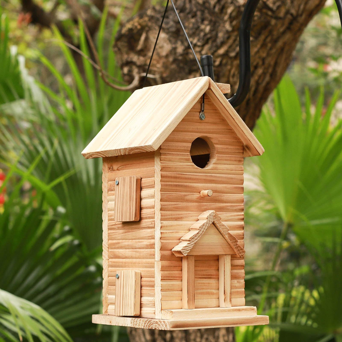 STARSWR bird house vent-side door for improved airflow and easy cleaning access.