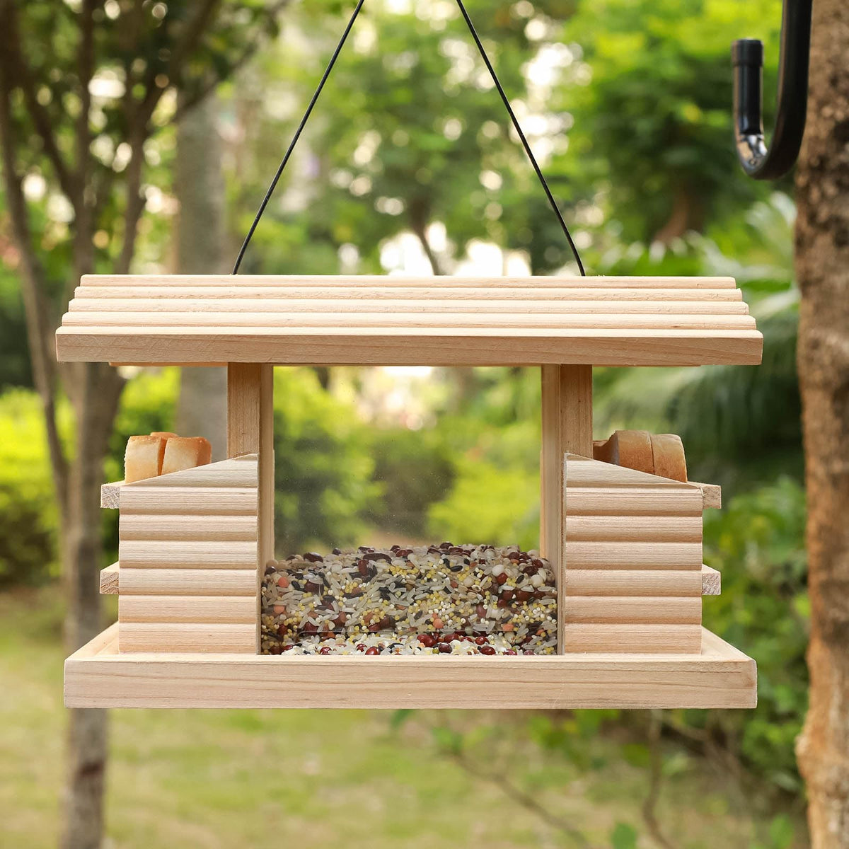 STARSWR easy-hanging design simplifies mounting on trees, posts, or shepherd hooks
