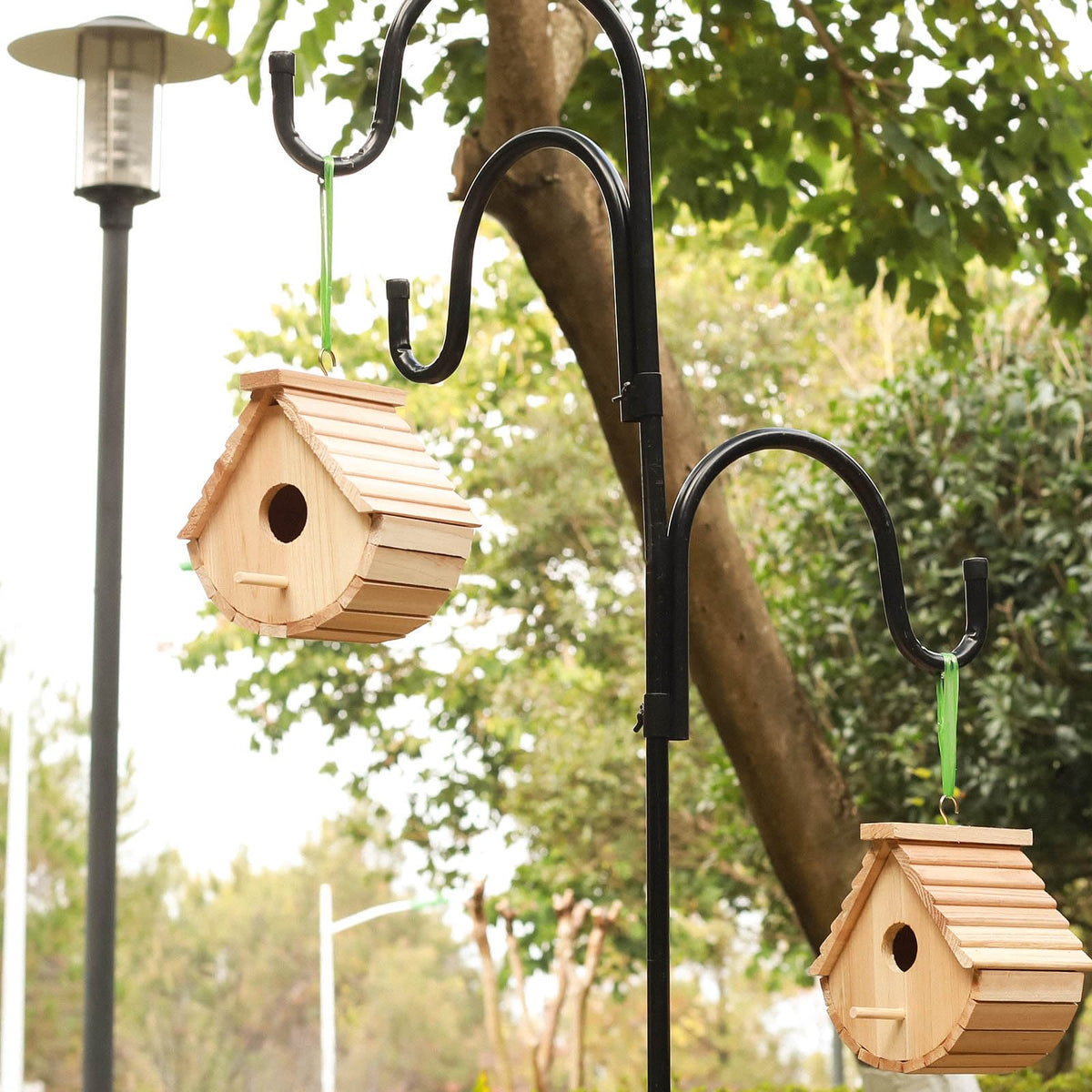 STARSWR eave or post setup birdhouse keeps feathered friends nearby.