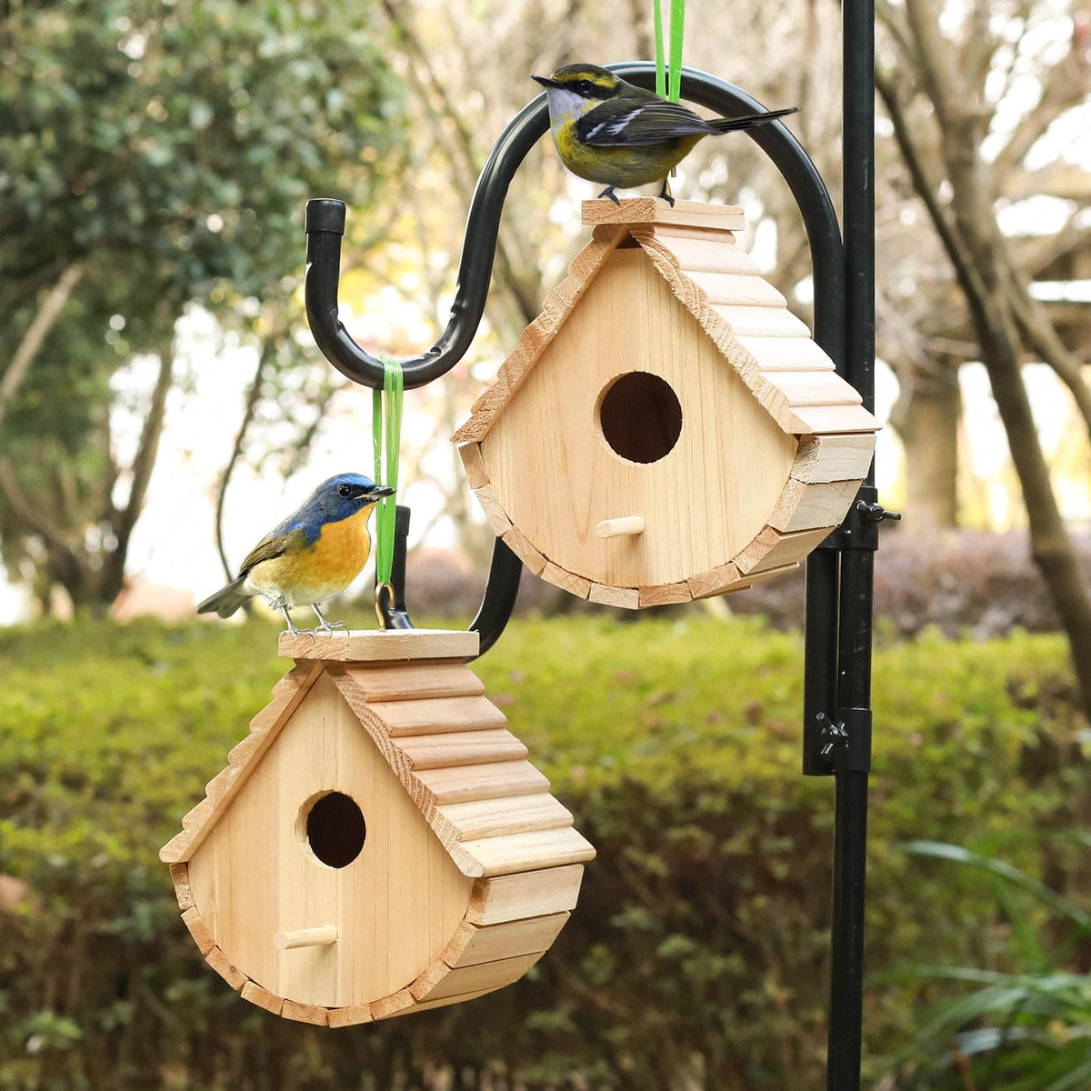 STARSWR wooden birdhouse weatherproof finish withstands seasons in your garden.