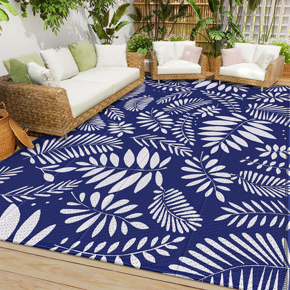 StepRite outdoor rug 5x8 white blue, ideal for patio décor and quick cleanups.