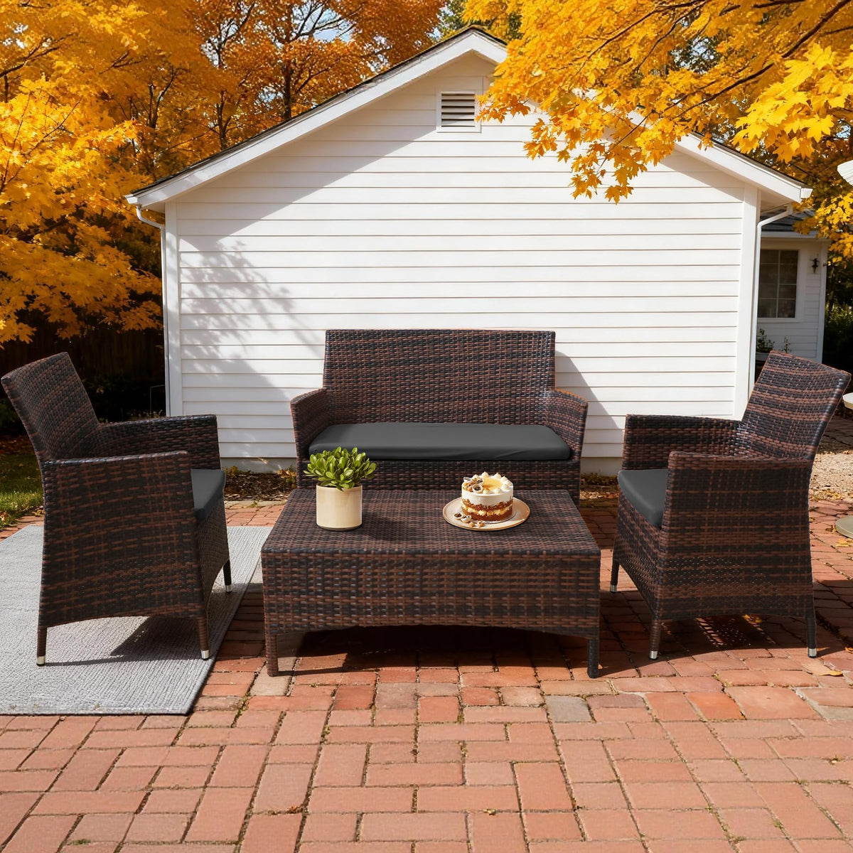 SUKAIKEQA easy-clean cushions help quick wipe-downs after outdoor use.