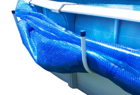 Sun2Solar pool-side hook position supports quick cover retrieval.