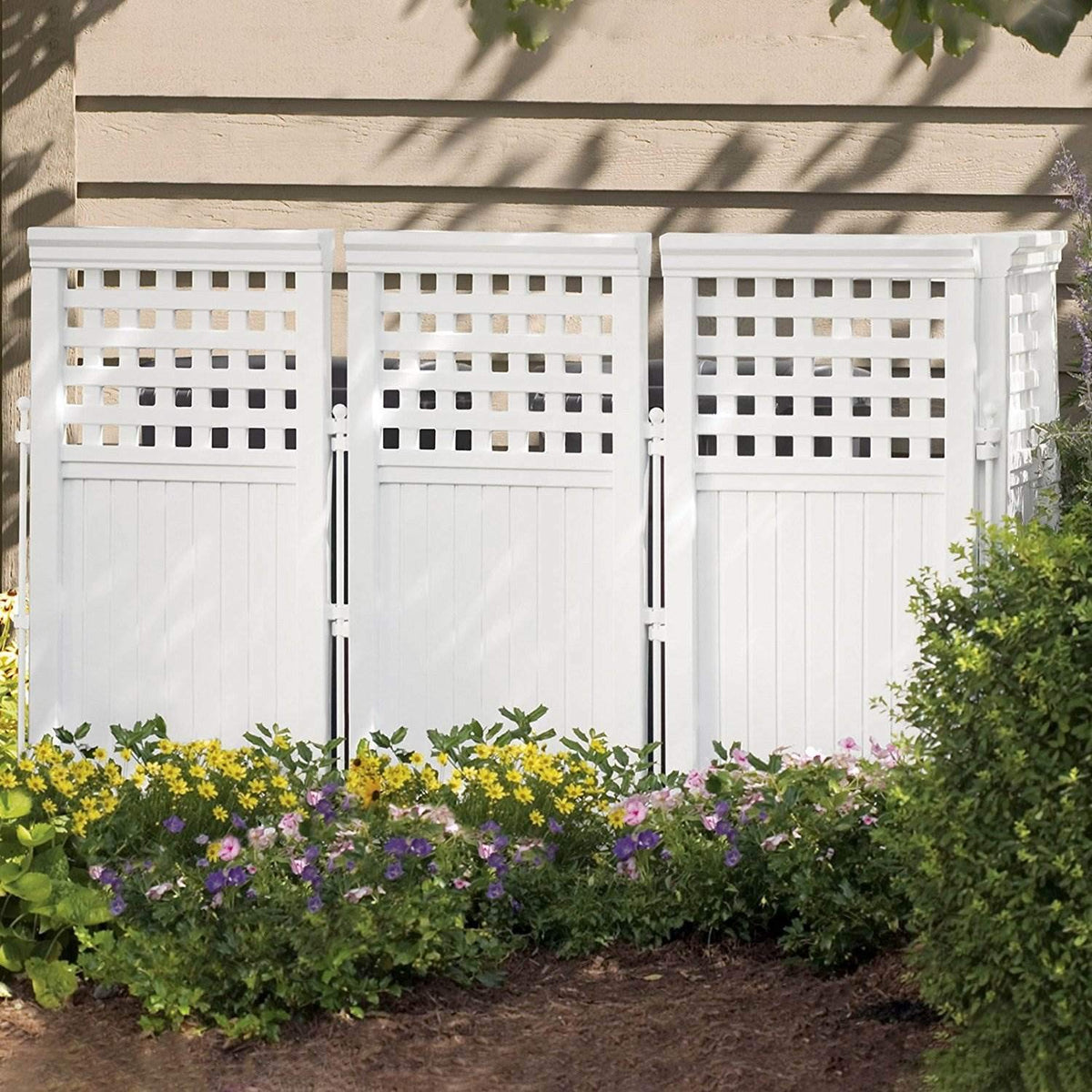 Suncast free-standing privacy screen requires no permanent installation.