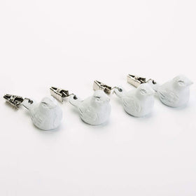 Indoor-outdoor Sungmor weights keeping tablecloths neat