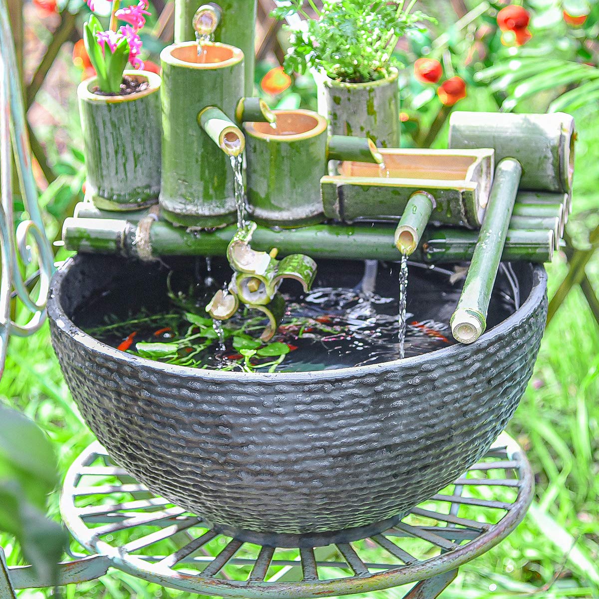 Sungmor marble-texture water lily pot adds elegance to hydroponics.