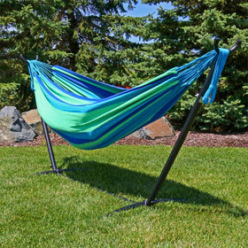 Sunnydaze Decor hammock with stand-ready design fits trees, poles, or stands