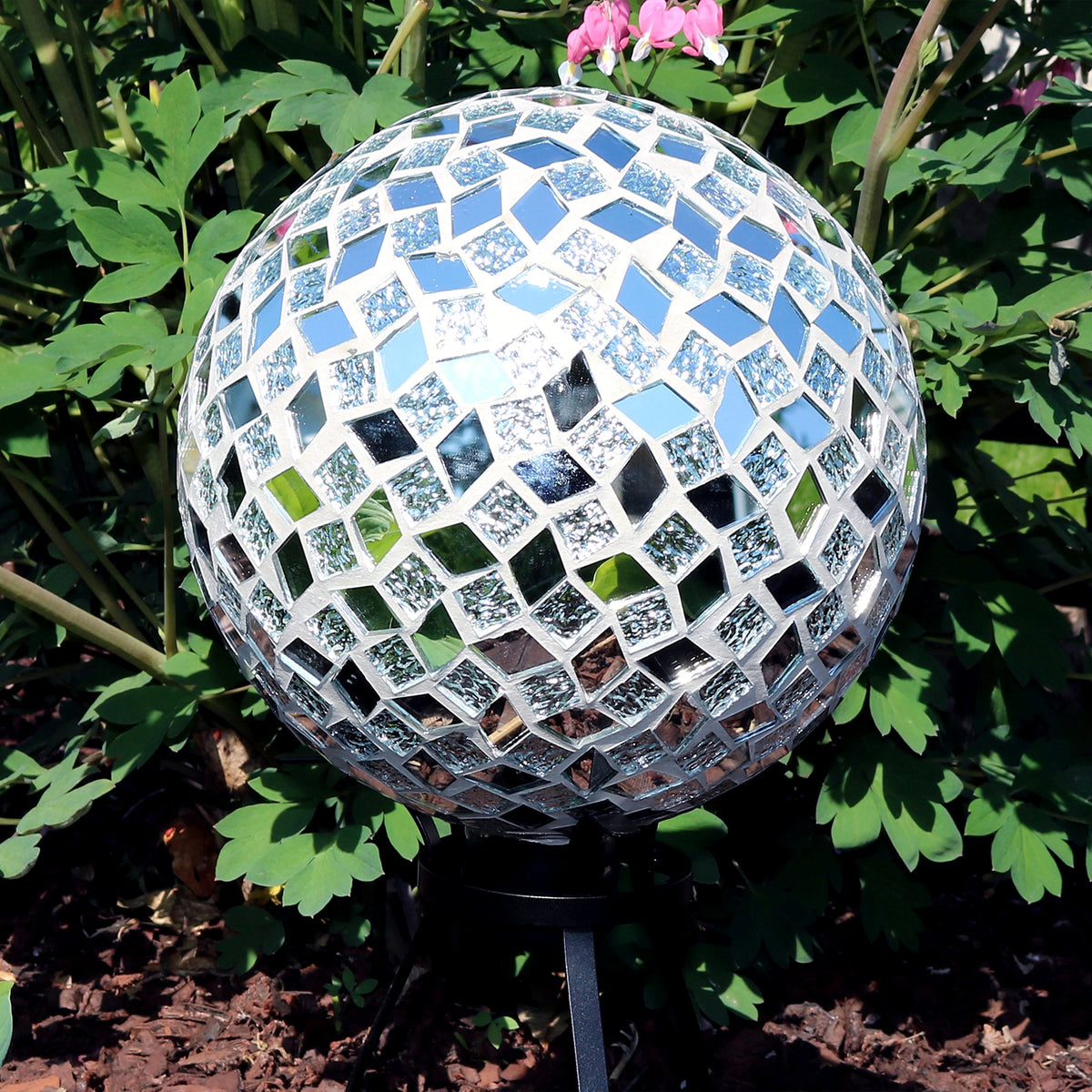 Sunnydaze garden ball with stem bottom protects glass edge during placement