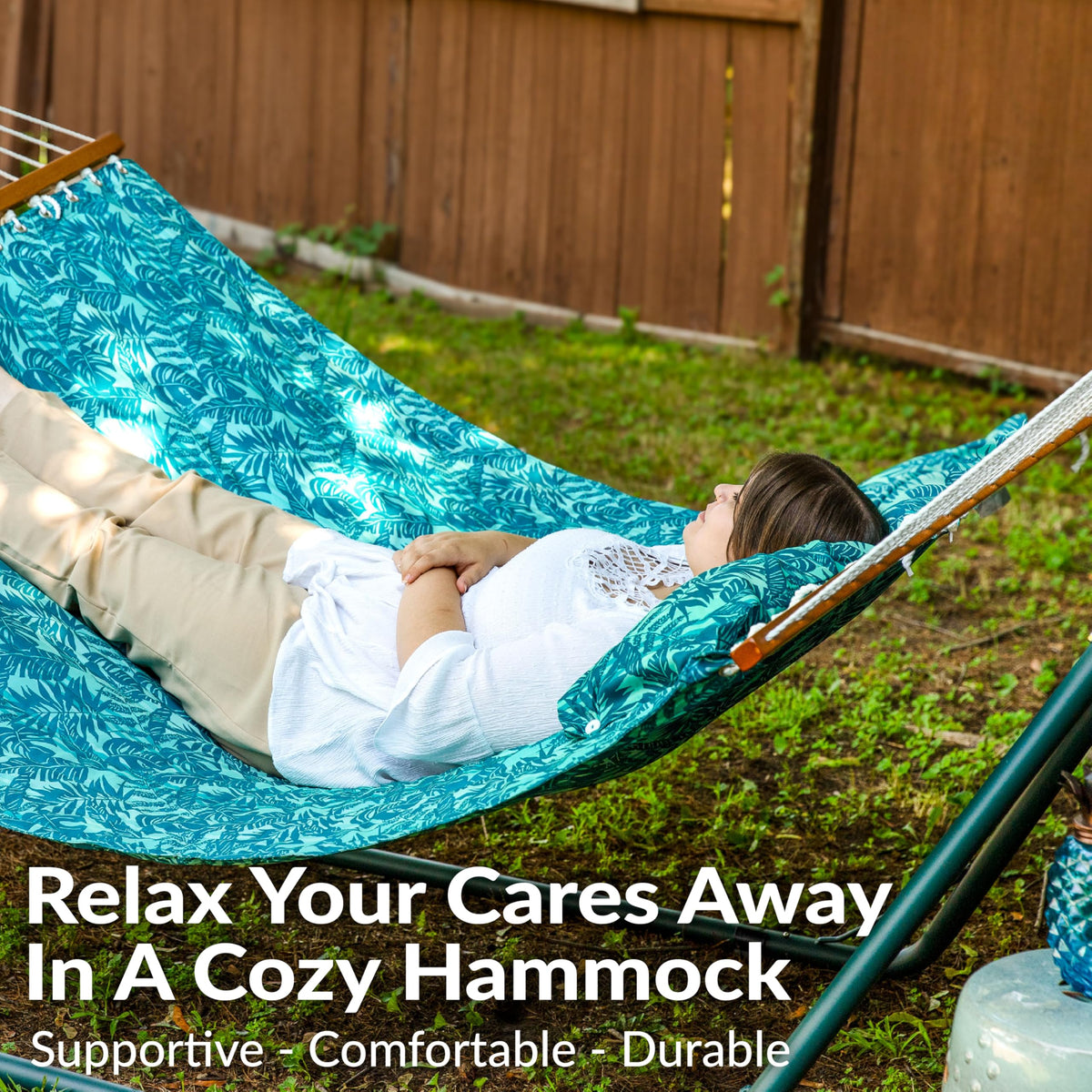 Sunnydaze UV-resistant colors keep patterns vibrant in sun.