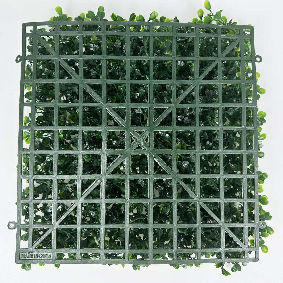 Sunnyglade boxwood panel features interlocking connectors for easy DIY installation