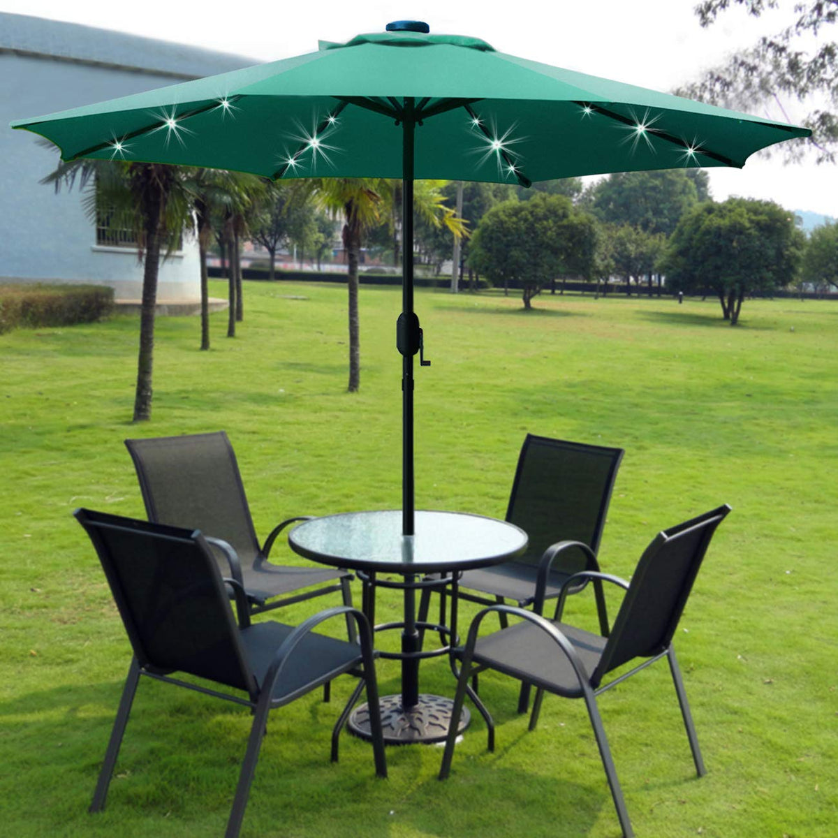 Sunnyglade fade-resistant canopy fabric stands up to sun.