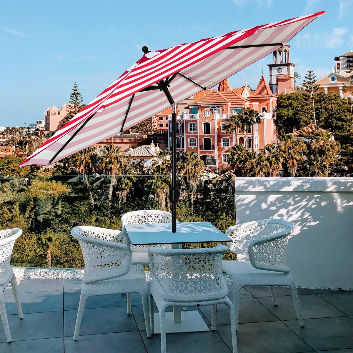 Sunnyglade 40mm aluminum pole provides durable support.