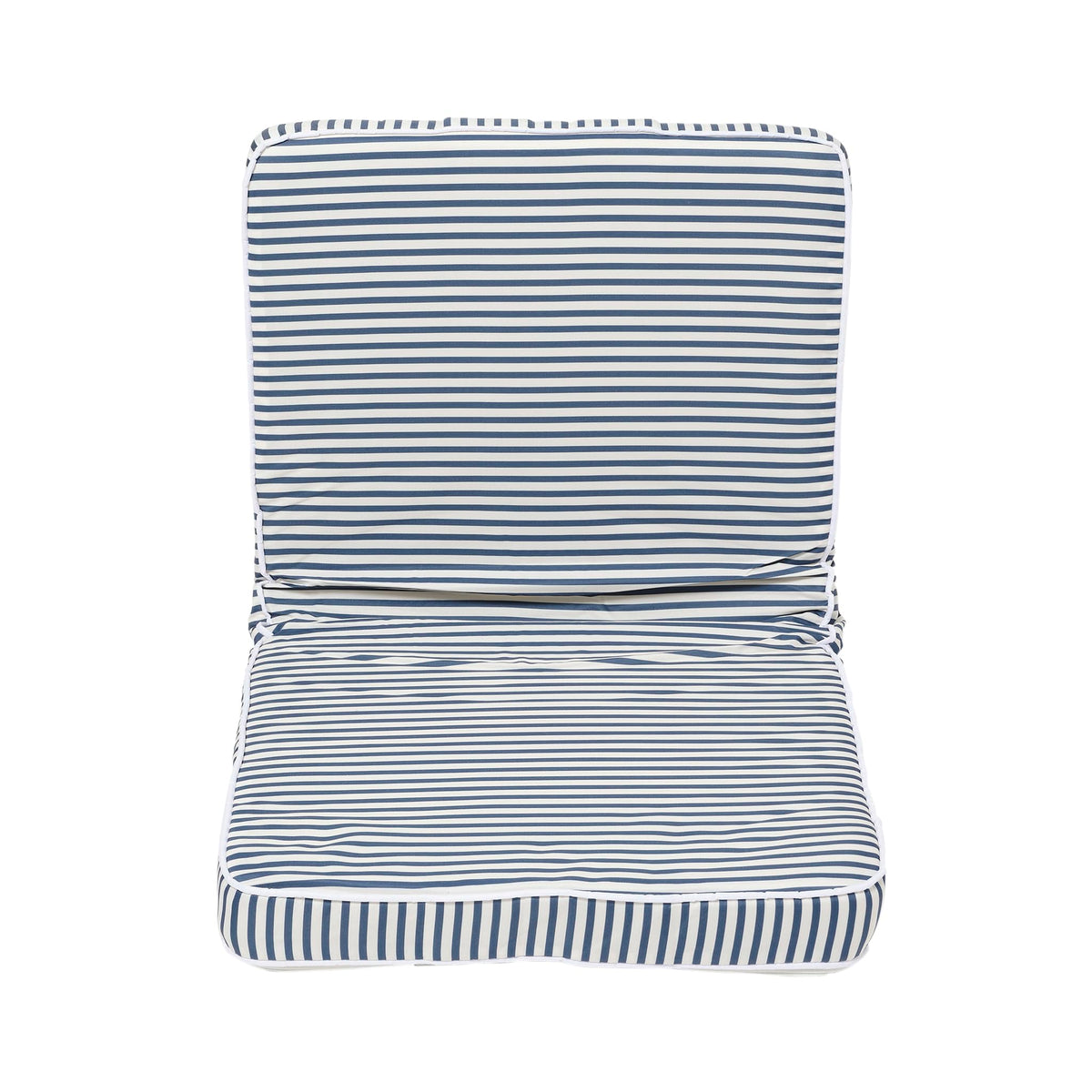 SunnyLiFE chair on sand, stable design suitable for beach use.