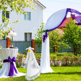 Sunnymove bridal bouquet rose accessory enhances wedding scene on lawn