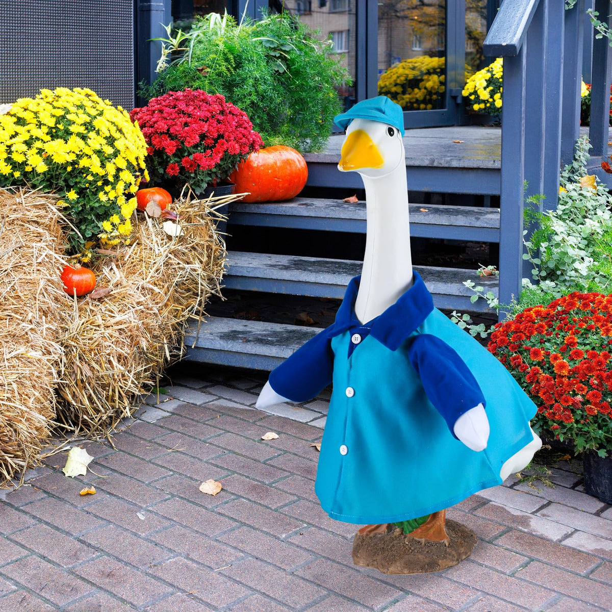 Sunnymove porch goose decoration for parties and seasonal gatherings