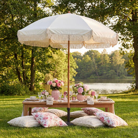 Sunnymove weather-resistant polyester fabric on a sturdy outdoor umbrella.