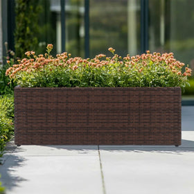 SUNNYPARK large-capacity planter provides ample soil for healthy growth.