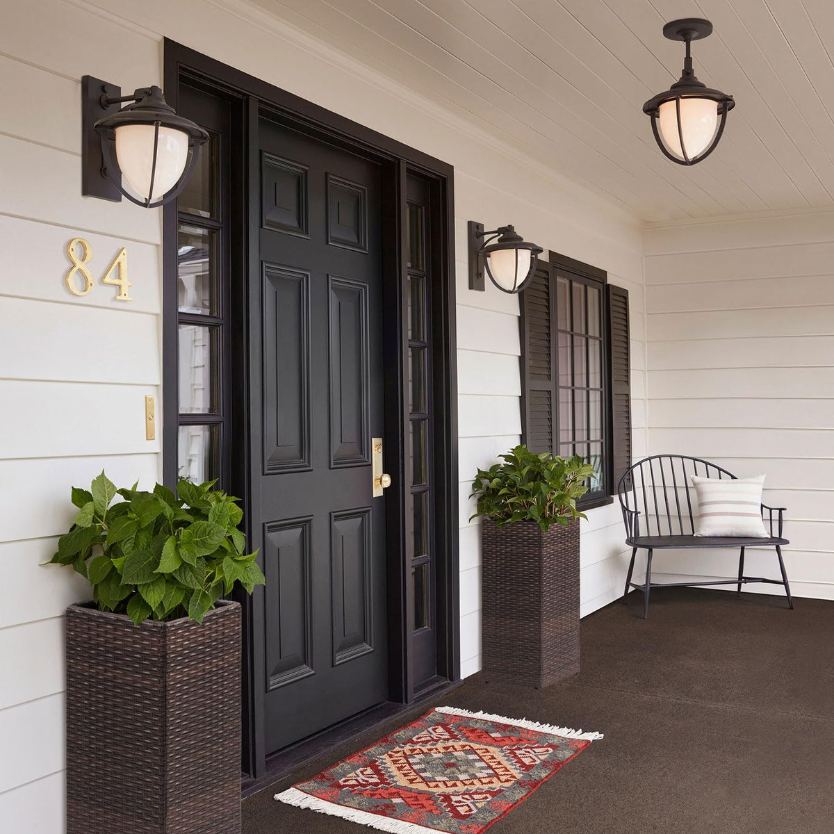 SUNNYPARK rattan-style planter close-up highlights weather-resistant weave.
