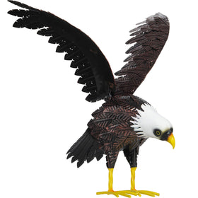 SUNREEK eagle statue yard display suitable for yards, lawns, and entryways.