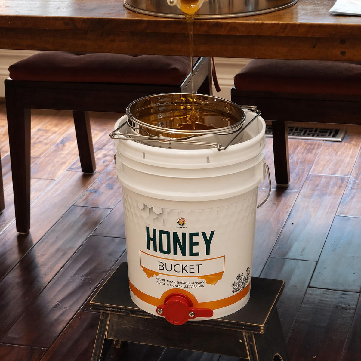SunVara food-grade PP bucket preserves honey purity during handling