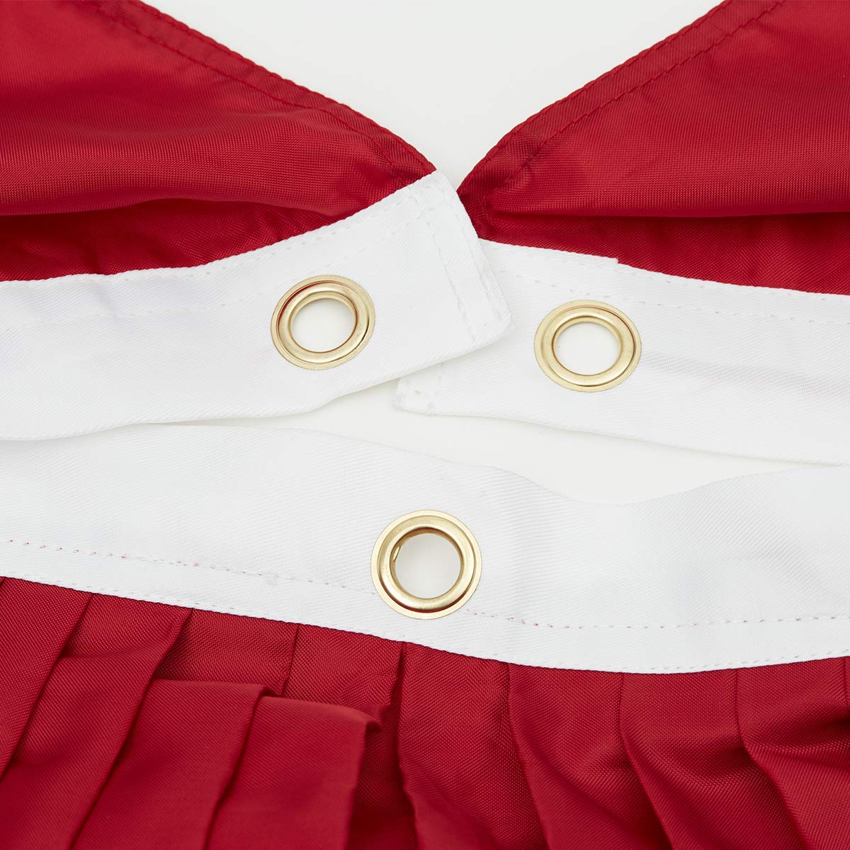 SUNYAO 210D nylon flag bunting stays durable in outdoor conditions.