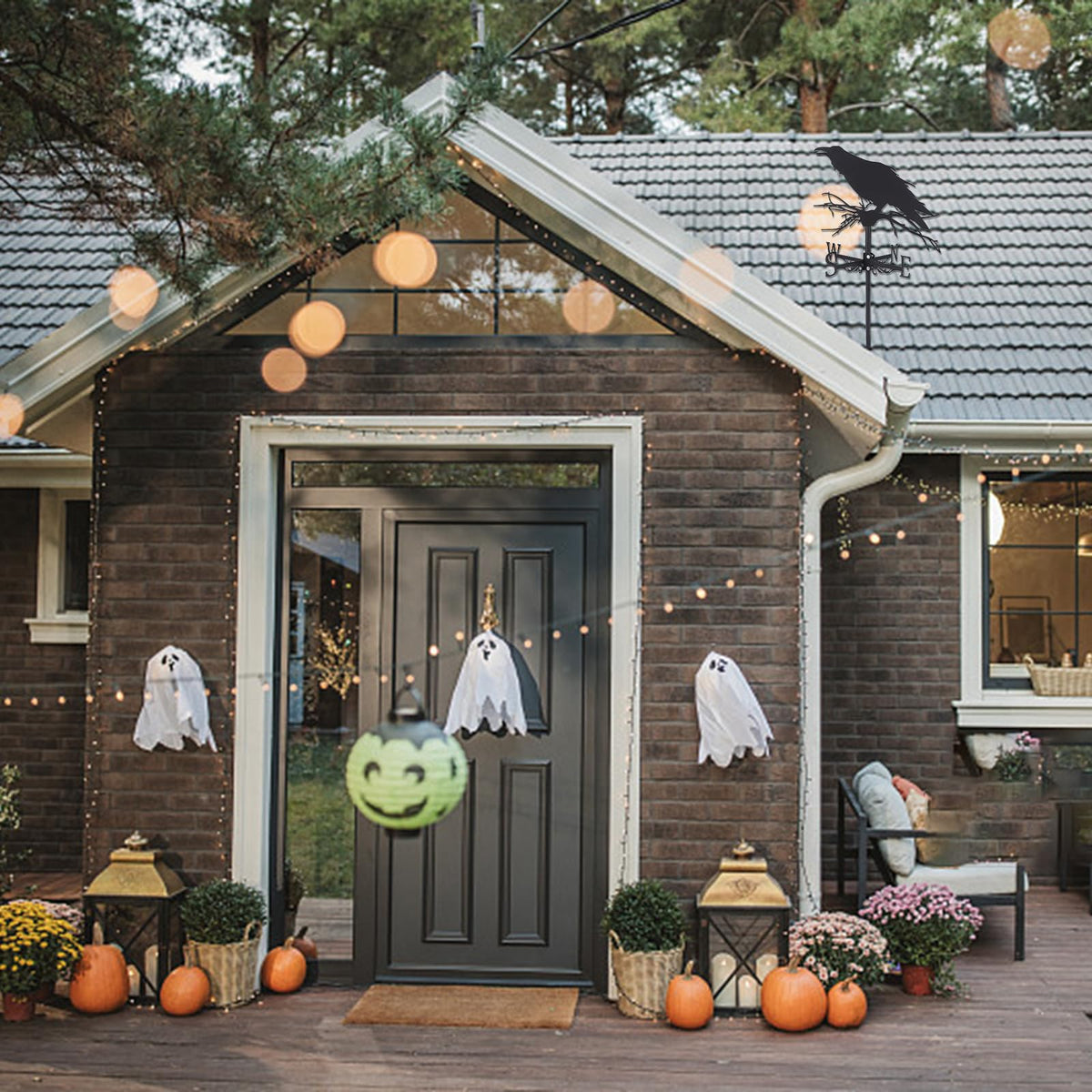 SUPERDANT decorative crow vane, Halloween-friendly accent for farmhouse exteriors.