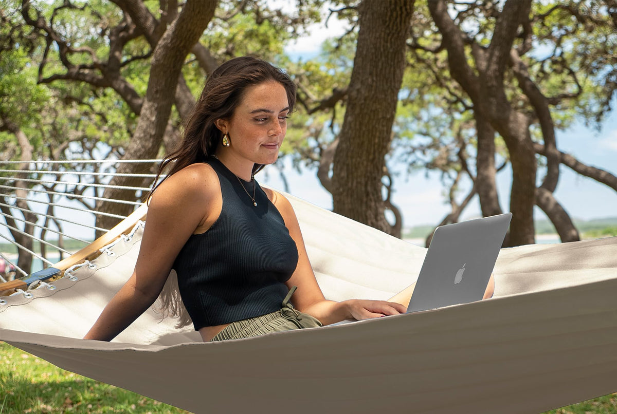 SUPERJARE two-person hammock in beige with a padded feel for cozy seating.