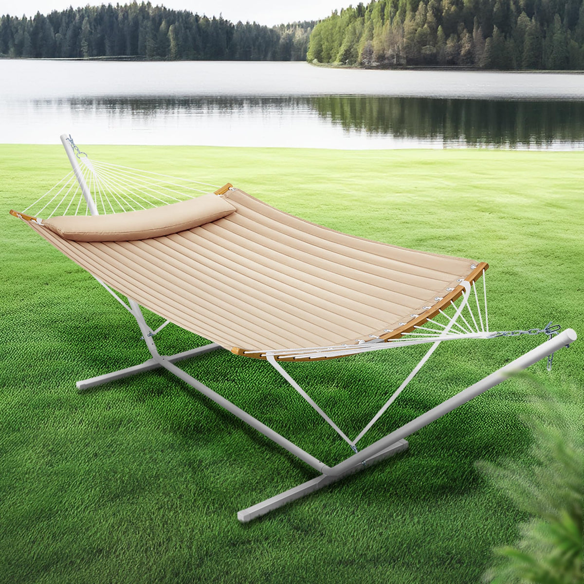 Detachable pillow on SuperJare hammock enhances neck comfort outdoors