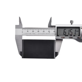 SUQ I OME installation guide clip helps you align modules neatly.
