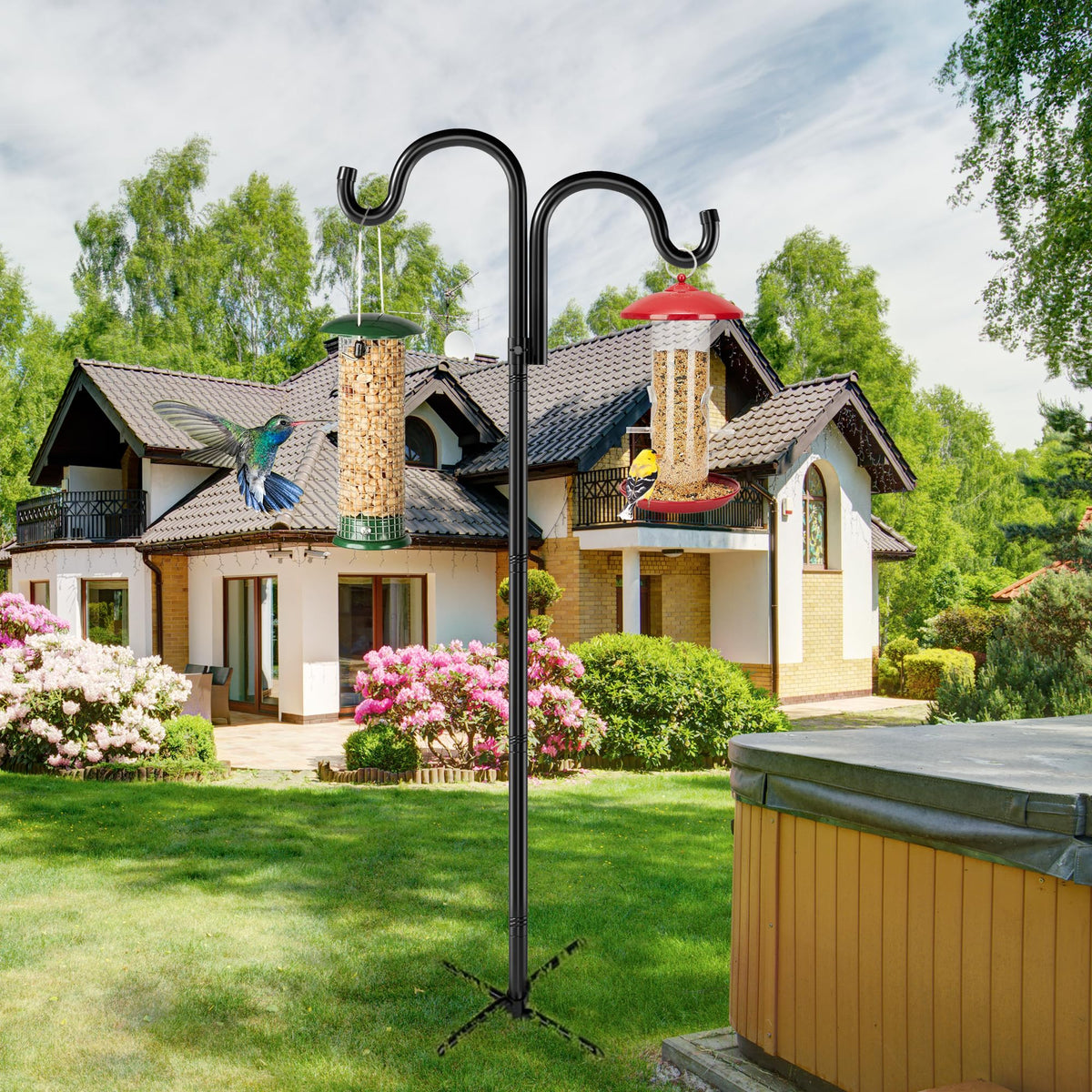Surprizo 60-inch pole elevates feeders for better visibility.