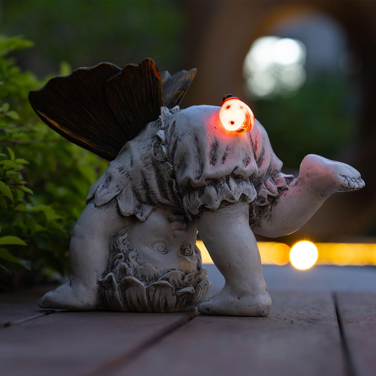Suyorpe Solar Fairy Garden Statue suitable for outdoor balconies and lawns